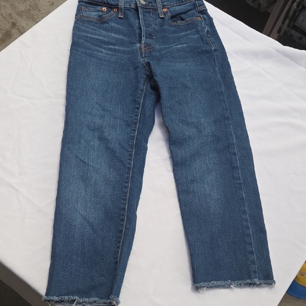 Levi's Women's Cropped Blue Jeans